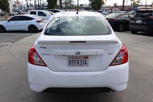 2018 Nissan Versa 1.6 SV