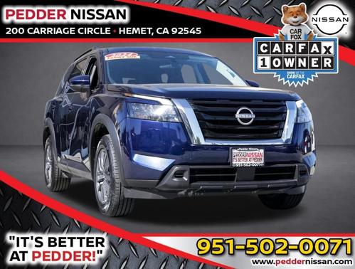 2024 Nissan Pathfinder SV