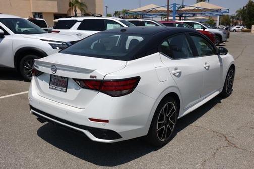 2025 Nissan Sentra SR