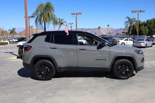 2023 Jeep Compass Altitude