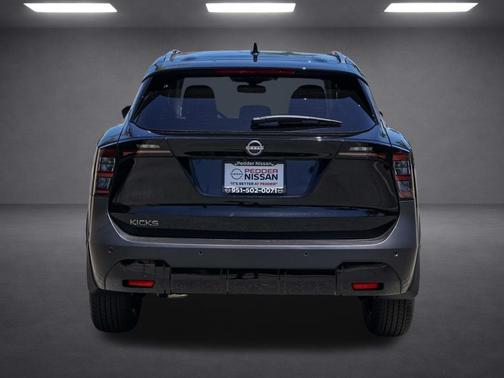 Super Black 2026 Nissan Kicks SV