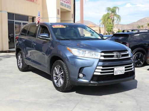 2018 Toyota Highlander SE