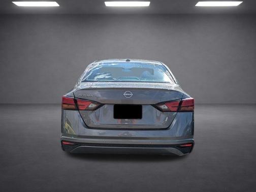 Gun Metallic 2025 Nissan Altima SV