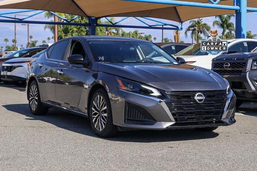 Gun Metallic 2025 Nissan Altima SV