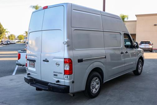 2016 Nissan NV Cargo NV2500 HD SV V6/SV V8