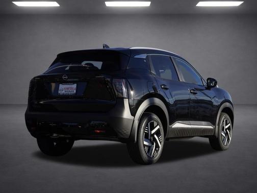 Super Black 2026 Nissan Kicks SV