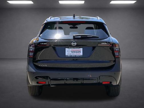 Super Black 2026 Nissan Kicks SV