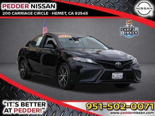 Black 2024 Toyota Camry SE