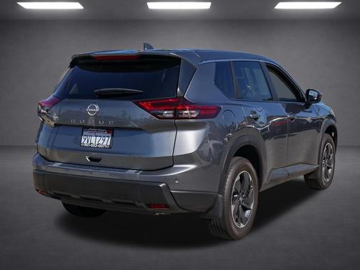 Gun Metallic 2025 Nissan Rogue SV
