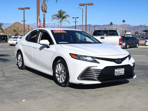 2024 Toyota Camry LE