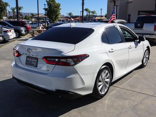 2024 Toyota Camry LE