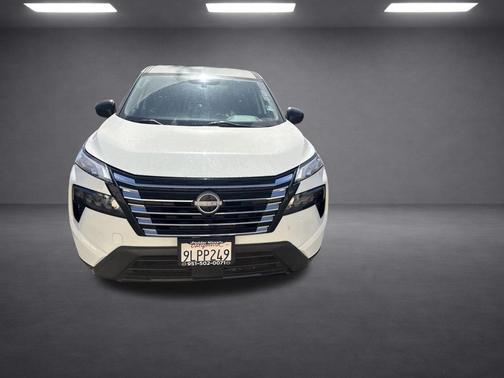 Glacier White 2024 Nissan Rogue S