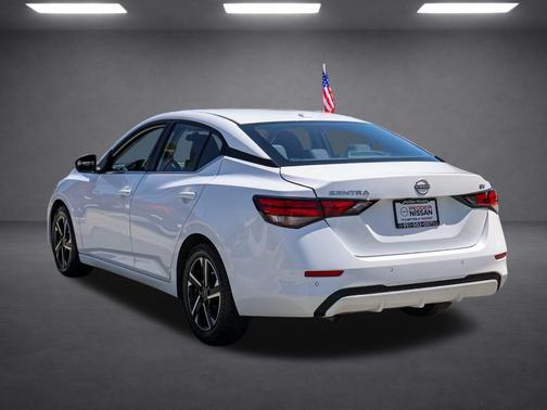 Glacier White 2024 Nissan Altima 2.5 SR