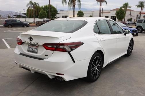 2023 Toyota Camry SE