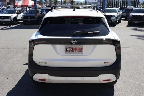 2026 Nissan Kicks SR