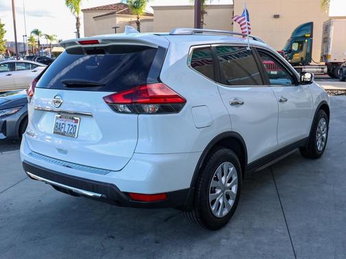 2017 Nissan Rogue S