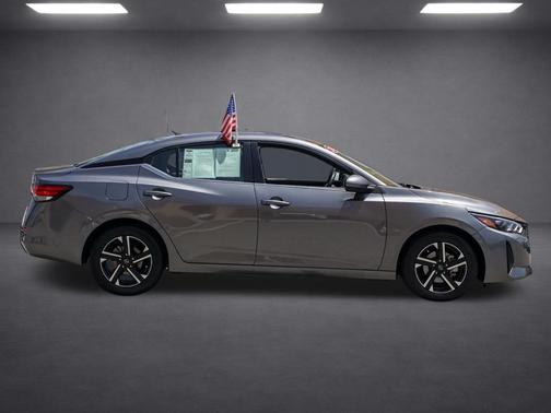 Gun Metallic 2024 Nissan Sentra SV