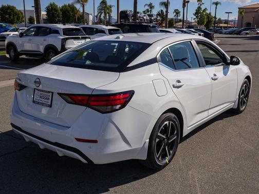 2025 Nissan Sentra SV