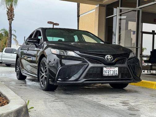 2023 Toyota Camry SE