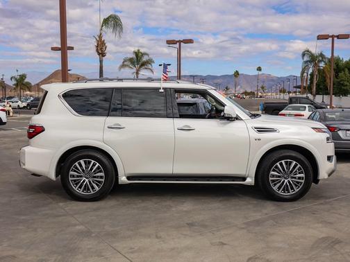 2022 Nissan Armada SL