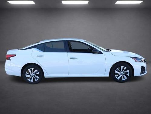 2025 Nissan Altima S