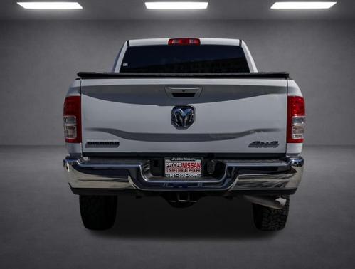 Bright White Clearcoat 2022 RAM 2500 Big Horn