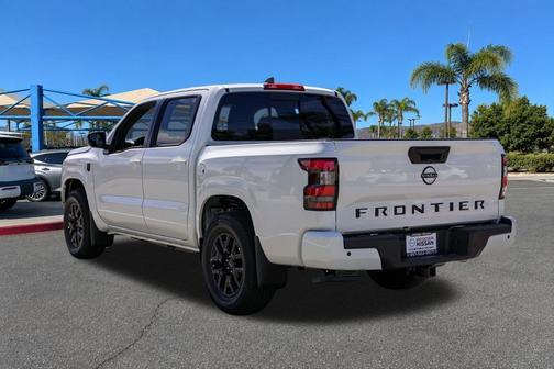 Glacier White 2026 Nissan Frontier SV