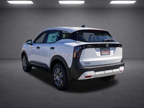 2026 Nissan Kicks S