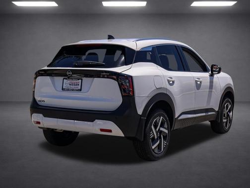 Fresh Powder 2026 Nissan Kicks SV