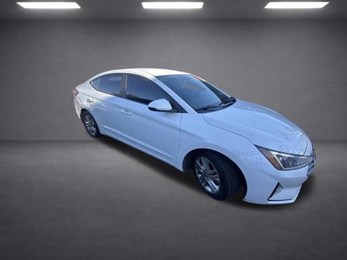 Quartz White Pearl 2020 Hyundai ELANTRA SEL