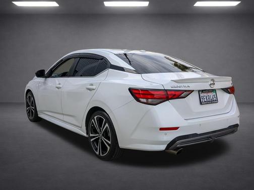 2022 Nissan Sentra SR