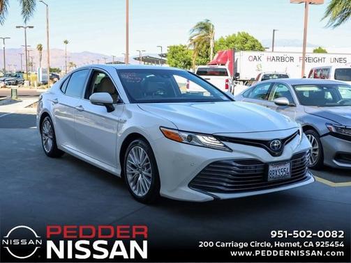 2018 Toyota Camry Hybrid XLE