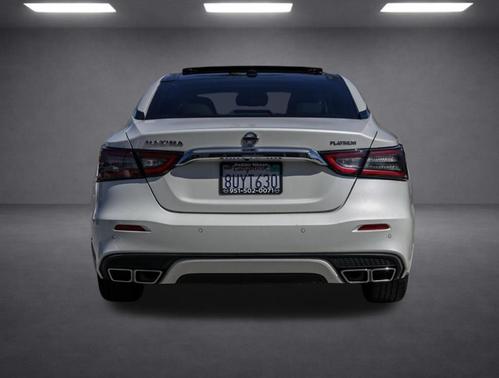 White 2019 Nissan Maxima 3.5 Platinum