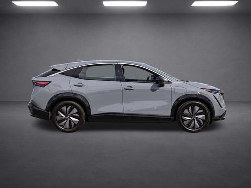 Boulder Gray Metallic 2024 Nissan ARIYA ENGAGE