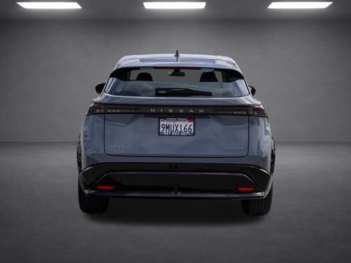 Boulder Gray Metallic 2024 Nissan ARIYA ENGAGE