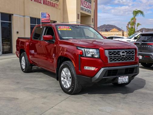 2022 Nissan Frontier SV