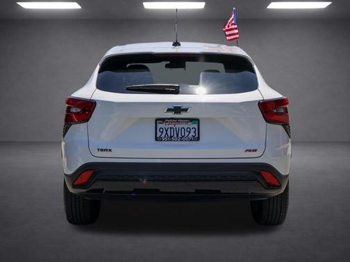Summit White 2024 Chevrolet Trax 1RS