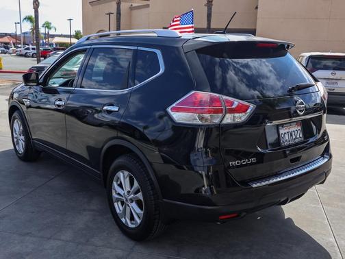 2015 Nissan Rogue SV