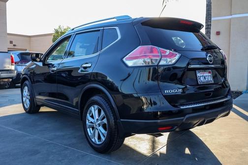 2015 Nissan Rogue SV