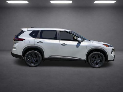 Everest White P 2026 Nissan Rogue SV