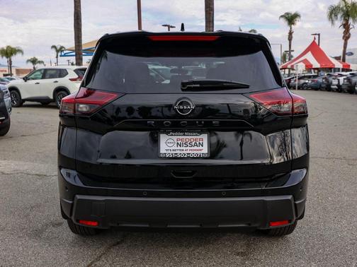 2026 Nissan Rogue DA