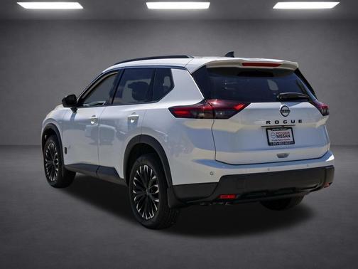 Everest White P 2026 Nissan Rogue Dark Armor