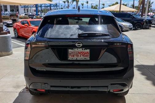 2025 Nissan Kicks SV