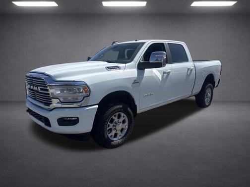 Bright White Clearcoat 2024 RAM 2500 Laramie
