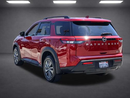 Scarlet Ember 2022 Nissan Pathfinder SV