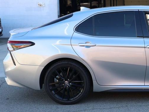 2021 Toyota Camry Hybrid XSE