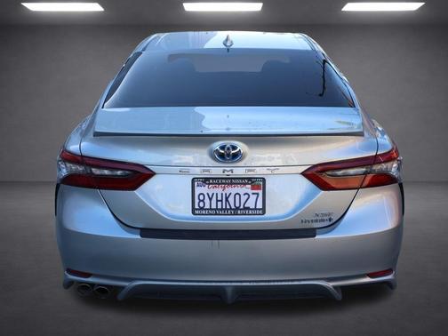 2021 Toyota Camry Hybrid XSE