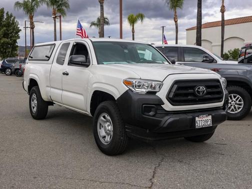 2022 Toyota Tacoma SR