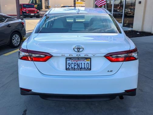 2022 Toyota Camry LE