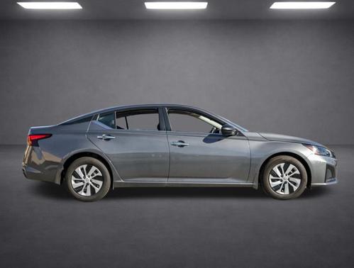 2025 Nissan Altima S